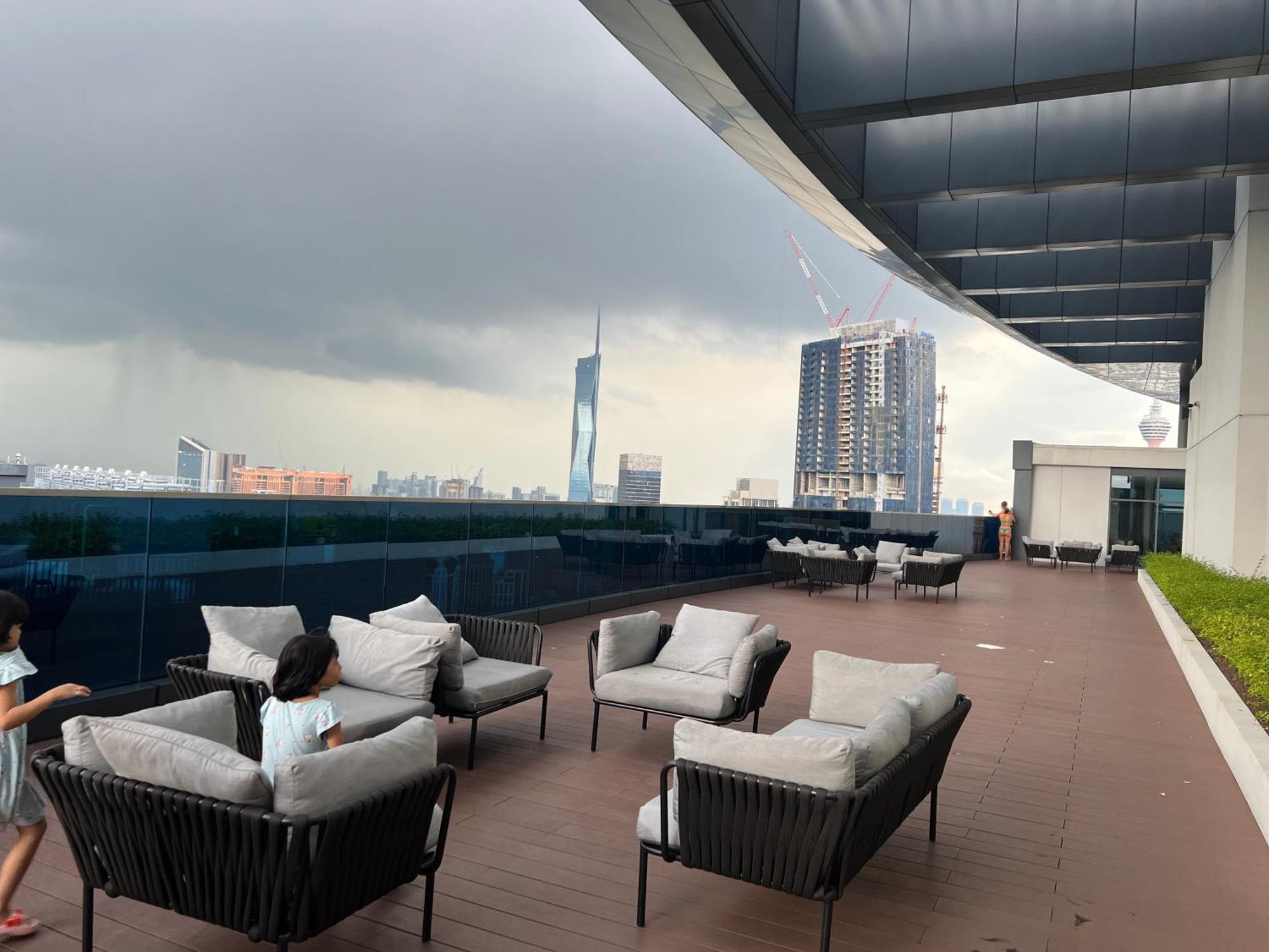 Eaton Residence Klcc Куала-Лумпур Экстерьер фото